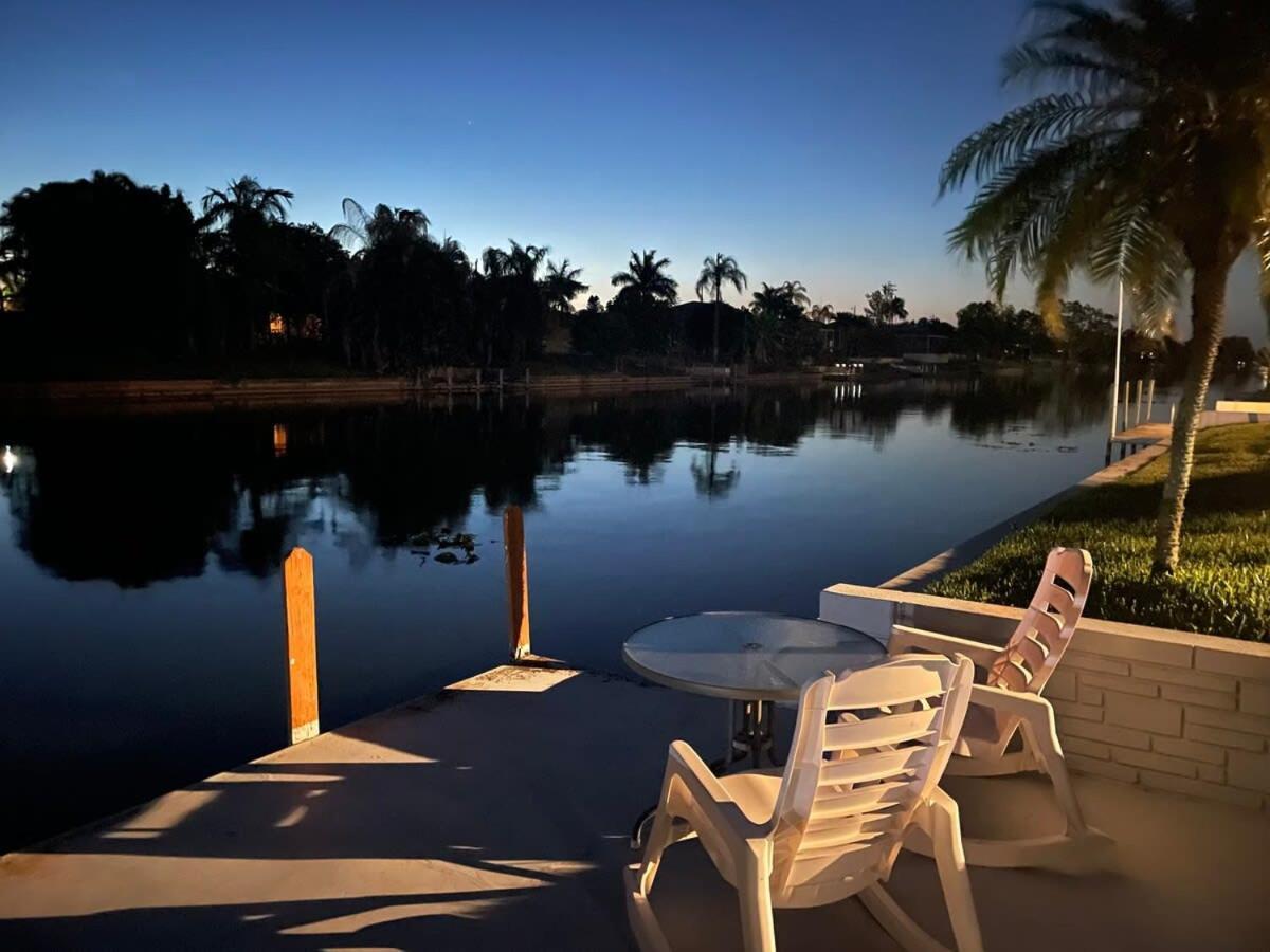 Вілла Hidden Secret Waterfront Retreat Кейп-Корал Екстер'єр фото